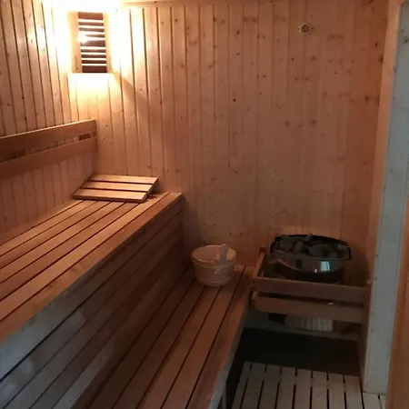 хармони בית הארחה Shiroki Dol